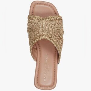 Marc Fisher LTD Woman’s Narda Woxen Sandal. Sz 8. Gold.